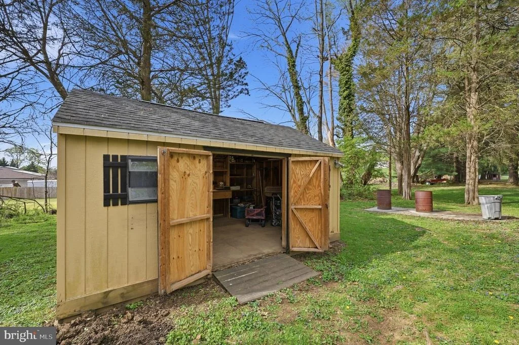 Photo of 1814 MARYMONT ROAD