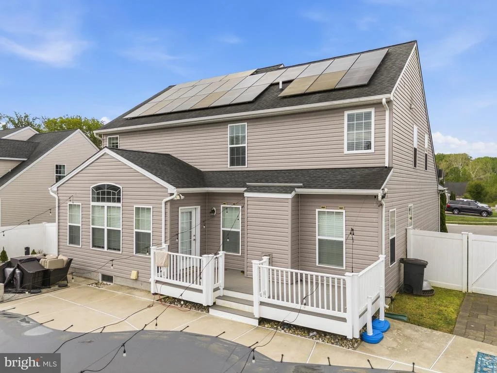 Photo of 131 FAIR BROOK WAY