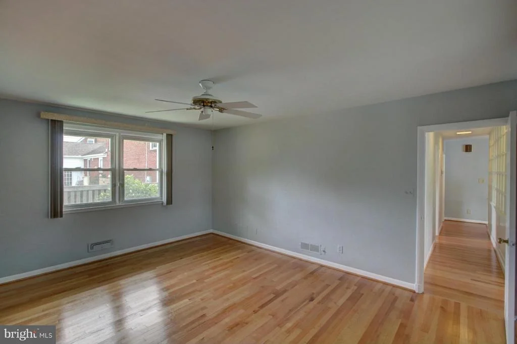 Photo of 500 MAPLE ROAD E