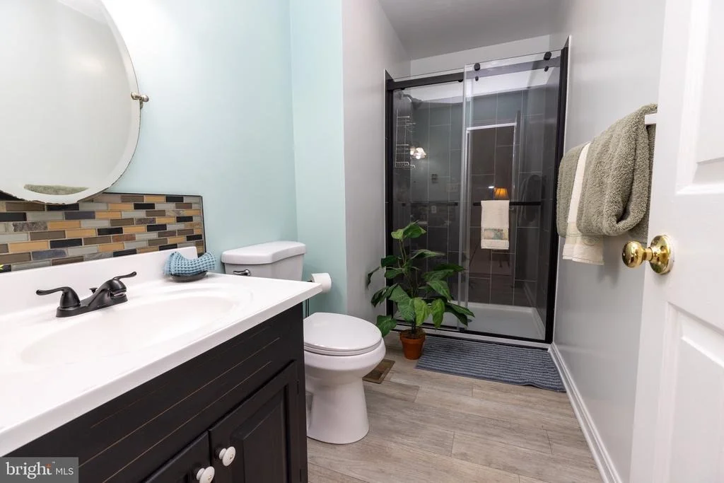 Photo of 710 MEHRING ROAD