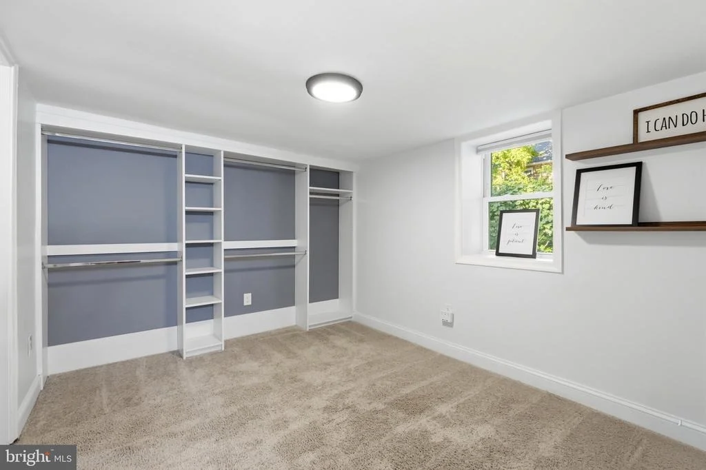 Photo of 10419 GRANDIN ROAD