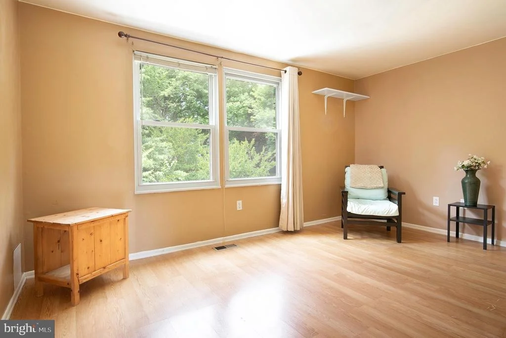 Photo of 1320 RAINBOW DRIVE