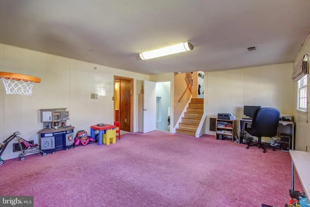 Photo of 906 LAMBERTON DRIVE