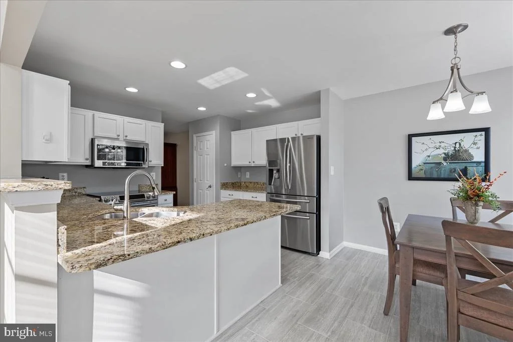 Photo of 17124 MAGIC MOUNTAIN DRIVE