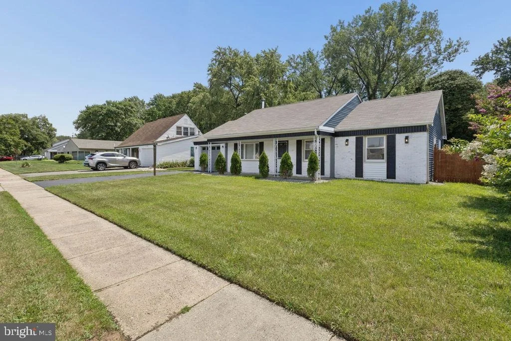 Photo of 59 NORTHAMPTON DRIVE
