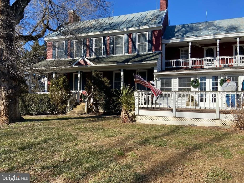 Photo of 3823 ROUNDTREE ROAD