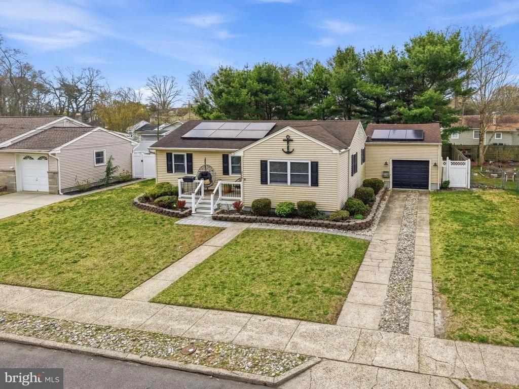 Photo of 210 RIDGEWOOD DRIVE