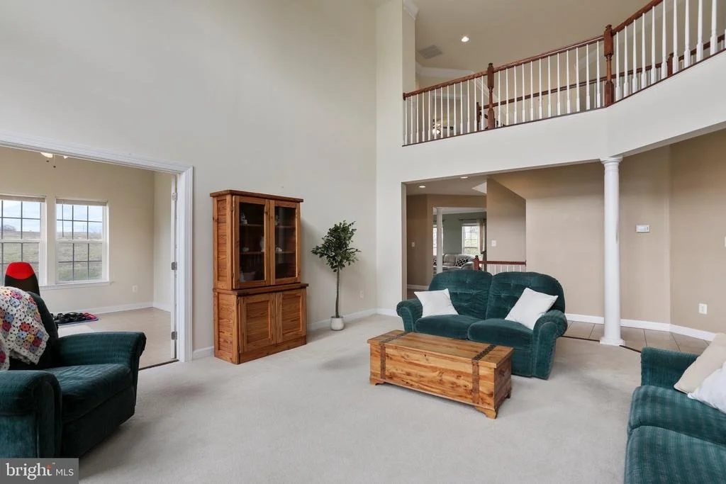 Photo of 10138 ROULETTE DRIVE
