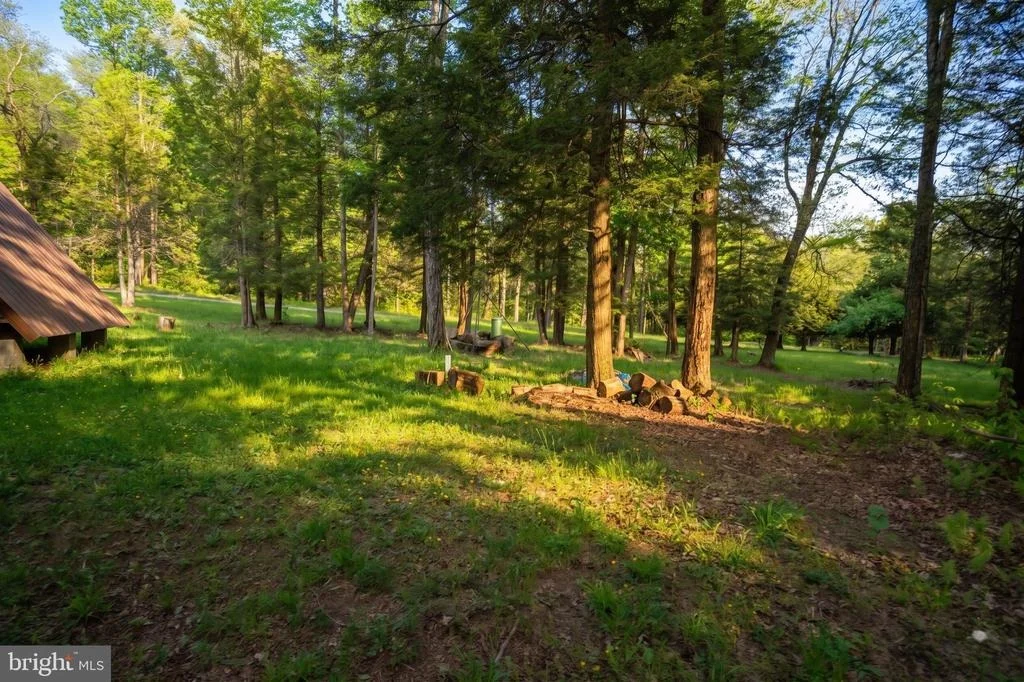 Photo of 1099 TABLE ROCK ROAD