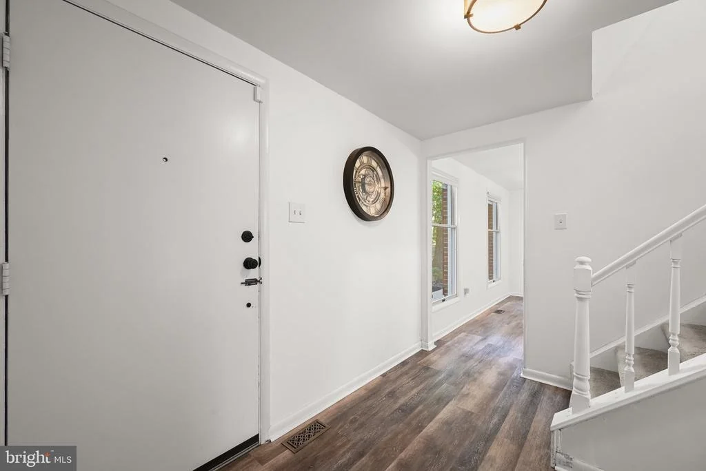 Photo of 5428 HIGH TOR HILL