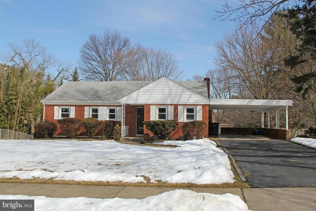 Photo of 6514 FAIRLAWN DRIVE