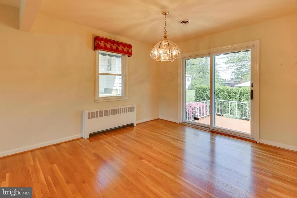 Photo of 6605 DEANCROFT ROAD