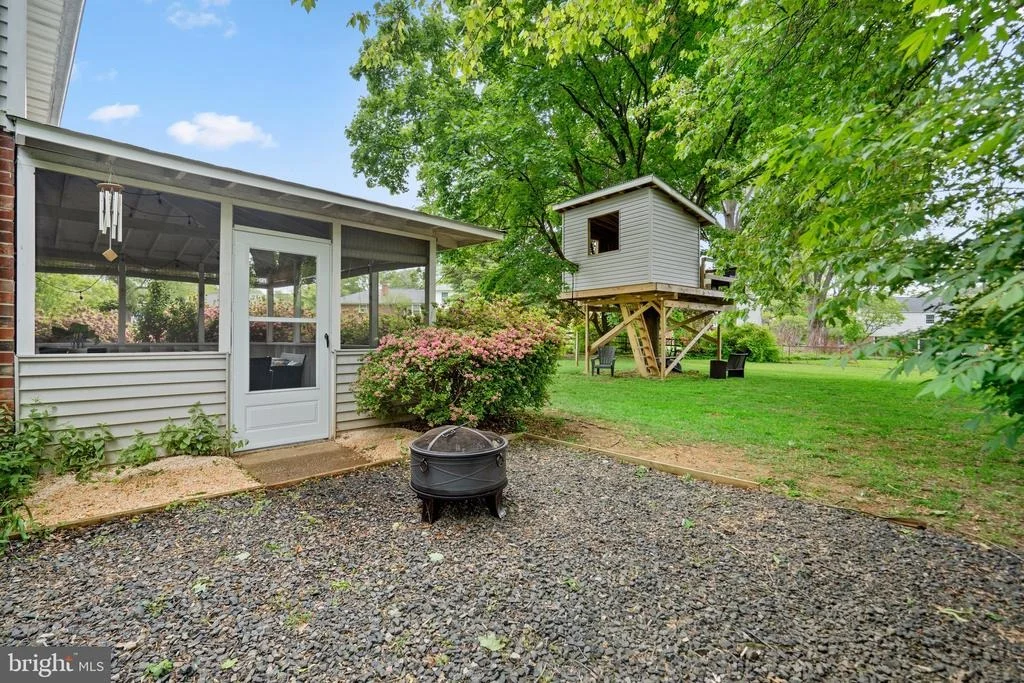 Photo of 17621 PRINCE EDWARD DRIVE