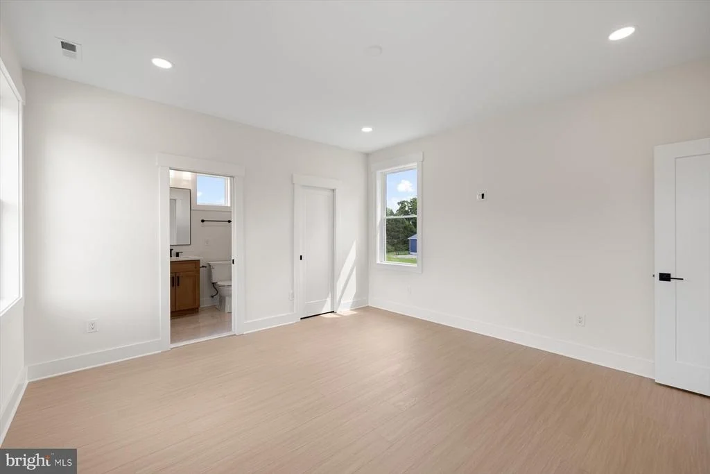Photo of 3 PERSIMMON LANE