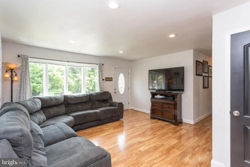 Photo of 617 LONGVIEW DRIVE