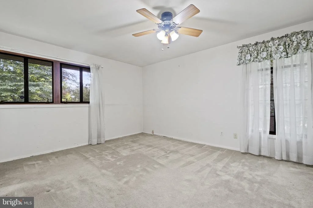 Photo of 2 BUTTONWOOD LANE