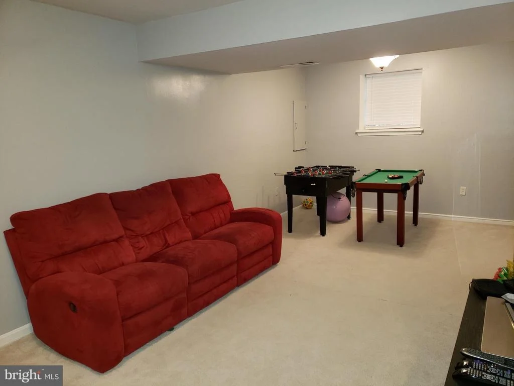 Photo of 9103 JOUSTING LANE
