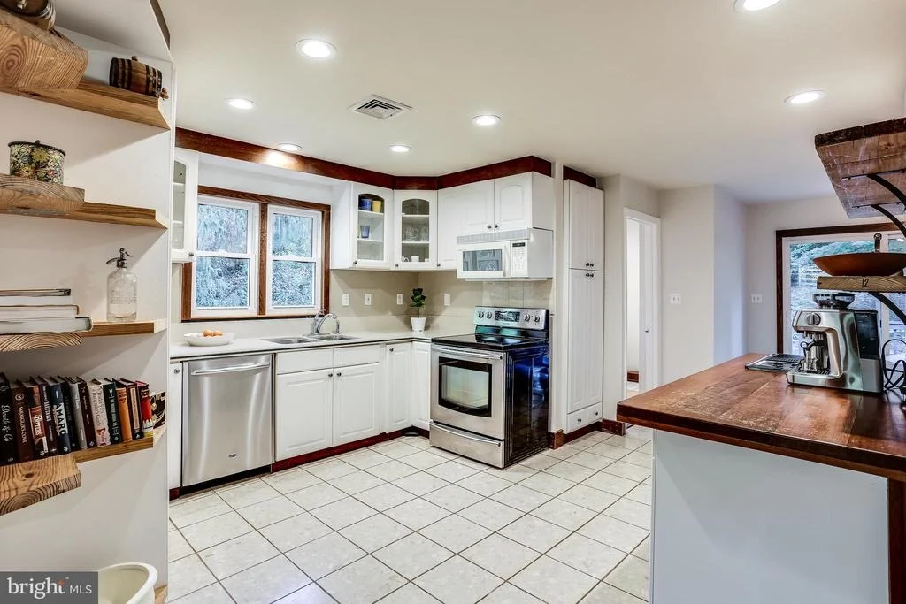 Photo of 13803 PRINCESS ANNE WAY