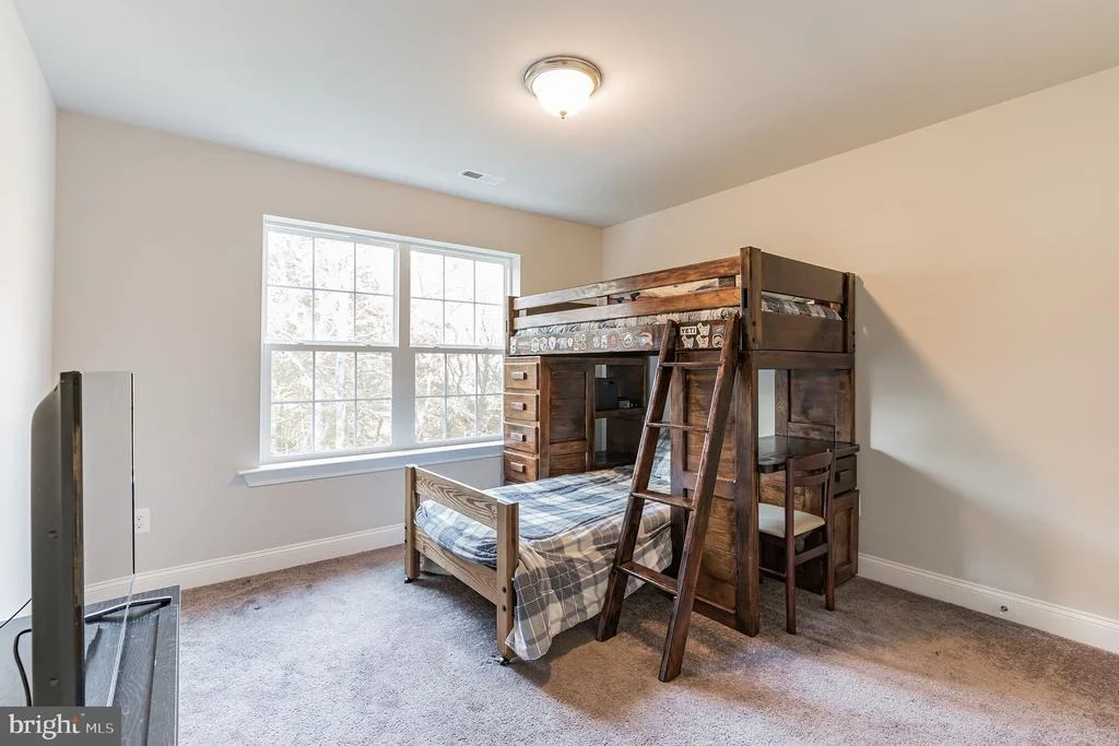 Photo of 2405 COMPTROLLERS COURT