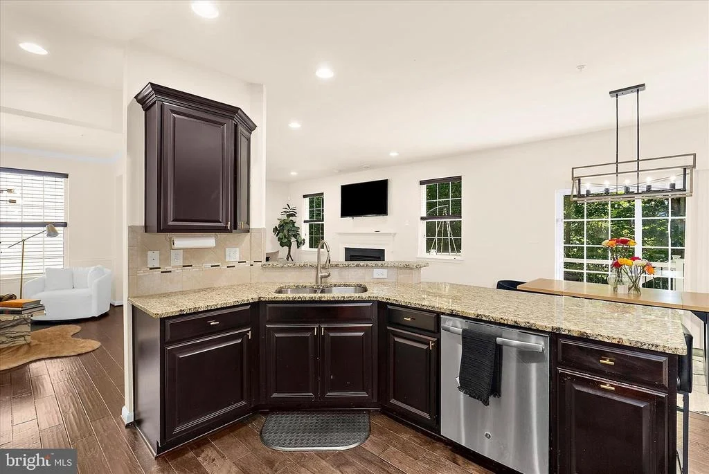 Photo of 7807 STONEBRIAR DRIVE