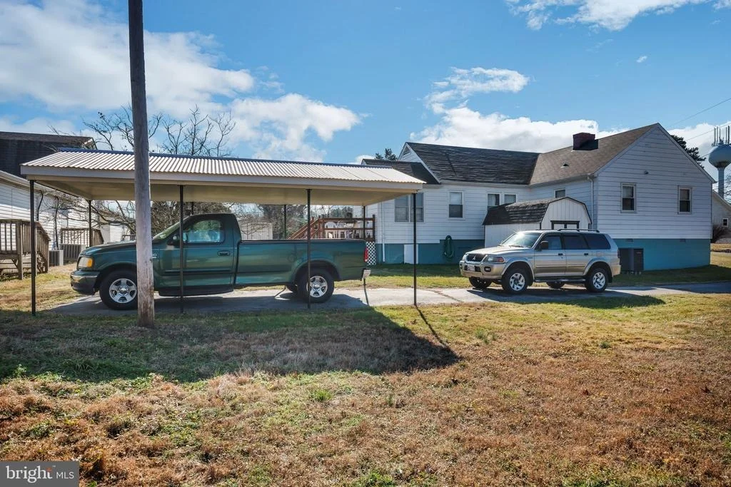 Photo of 4870 CALVERT DRIVE