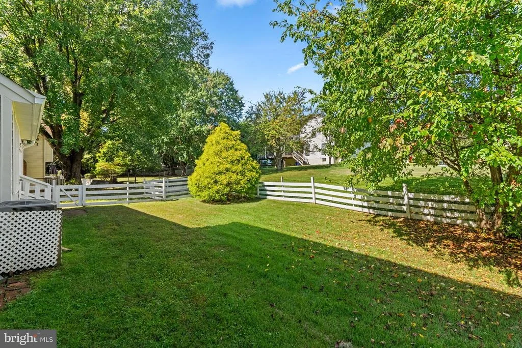Photo of 2613 BAINBRIDGE LANE