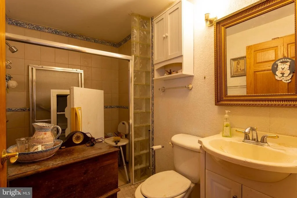 Photo of 415 SHORE DRIVE