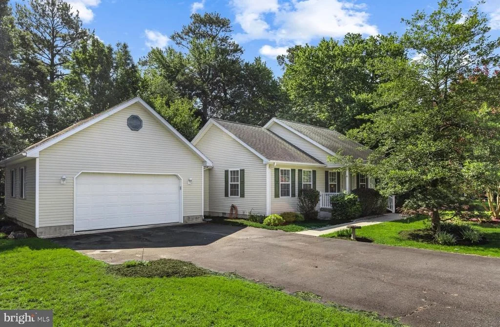Photo of 33873 N HERON DRIVE
