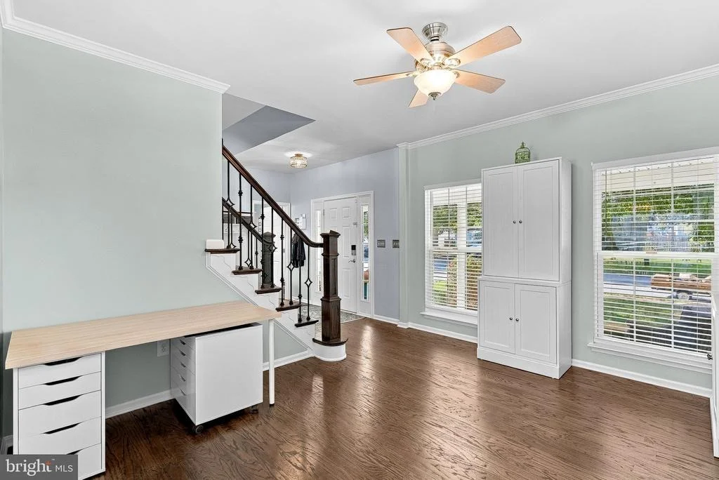 Photo of 945 DEVONSHIRE CIRCLE