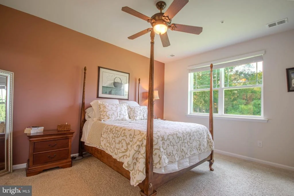 Photo of 406 TWIN CREEKS DRIVE