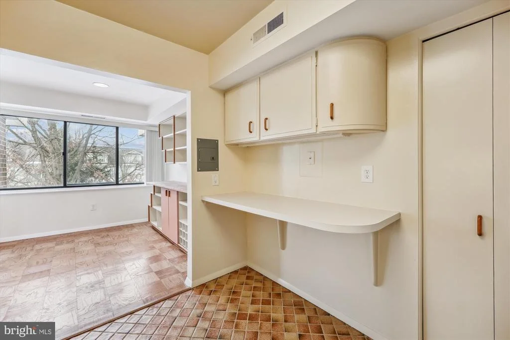 Photo of Unit 5301 at 9907 BLUNDON DRIVE