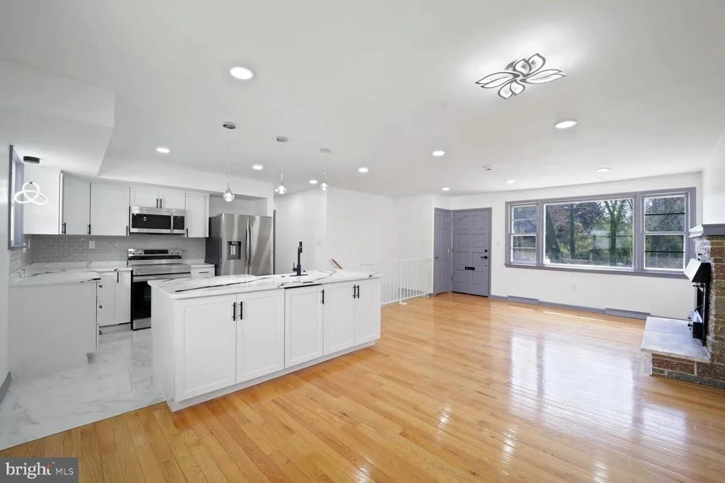 Photo of 5006 MATHILDA LANE