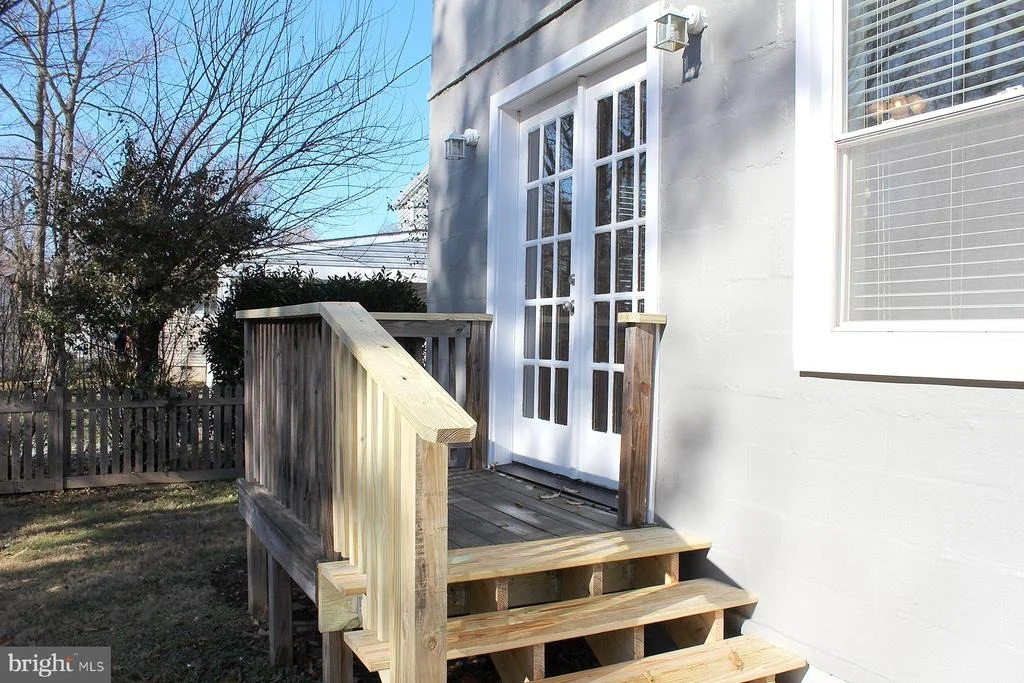 Photo of 719 MAPLETON ROAD