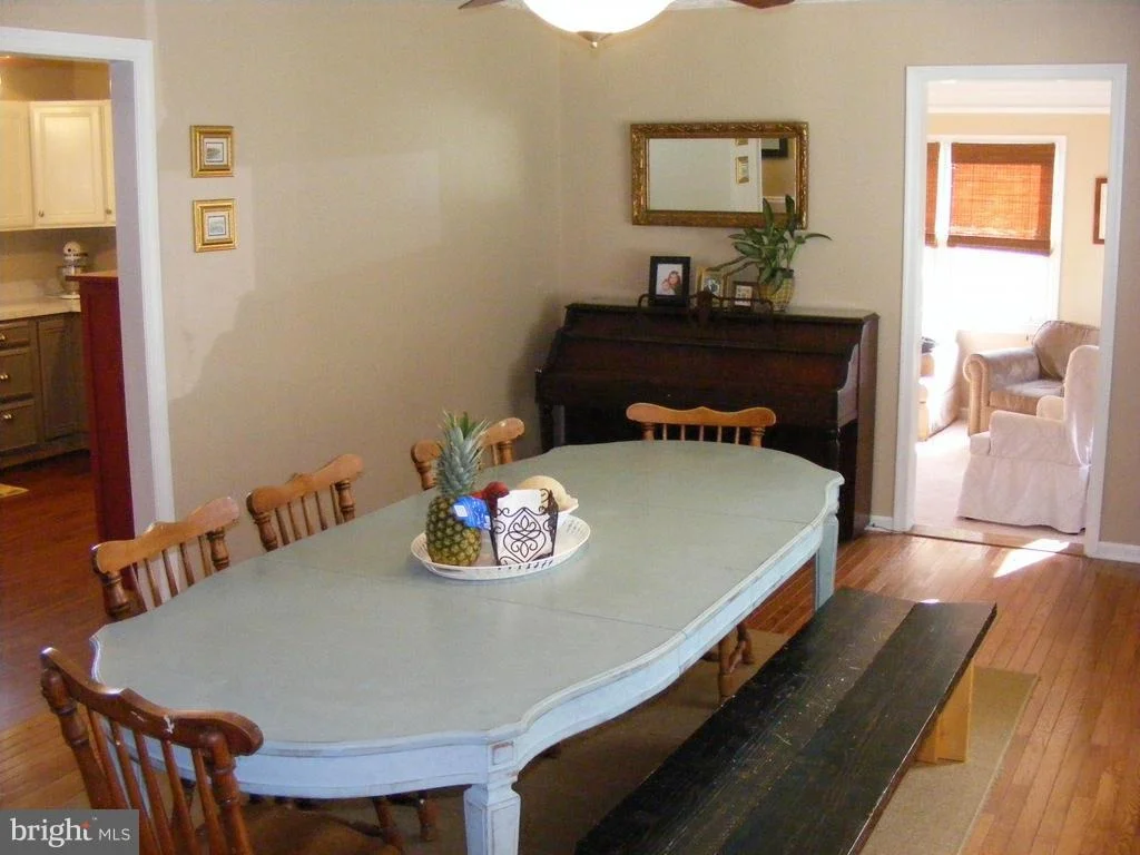 Photo of 17104 WATERLOO ROAD