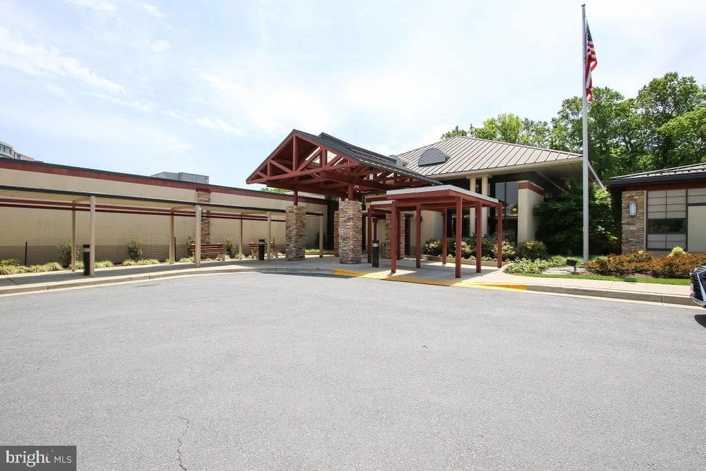 Photo of Unit 191A at 3221 LUDHAM DRIVE
