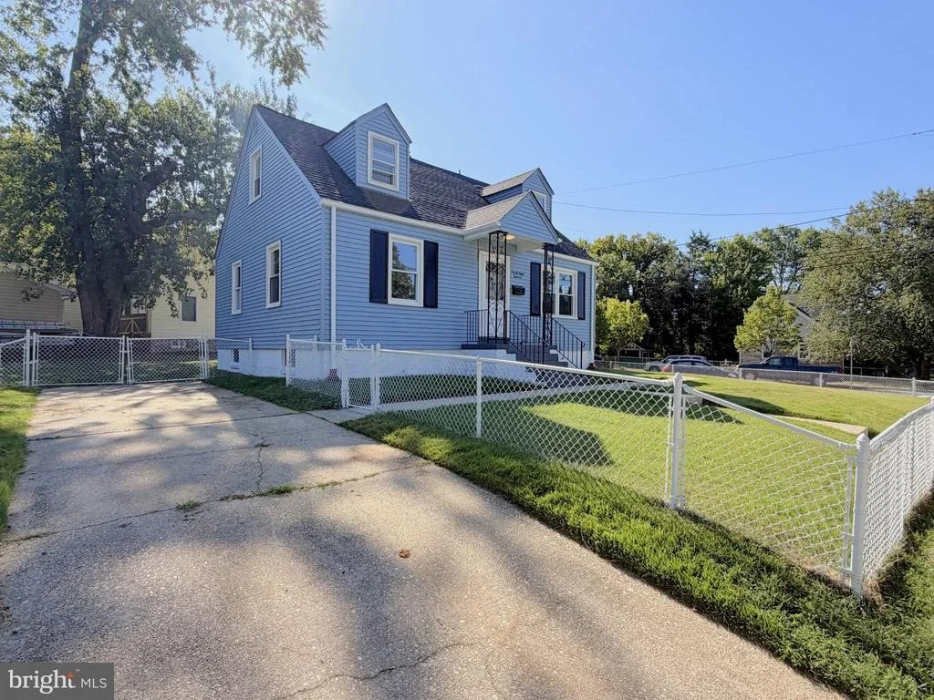Photo of 9813 BRADDOCK ROAD