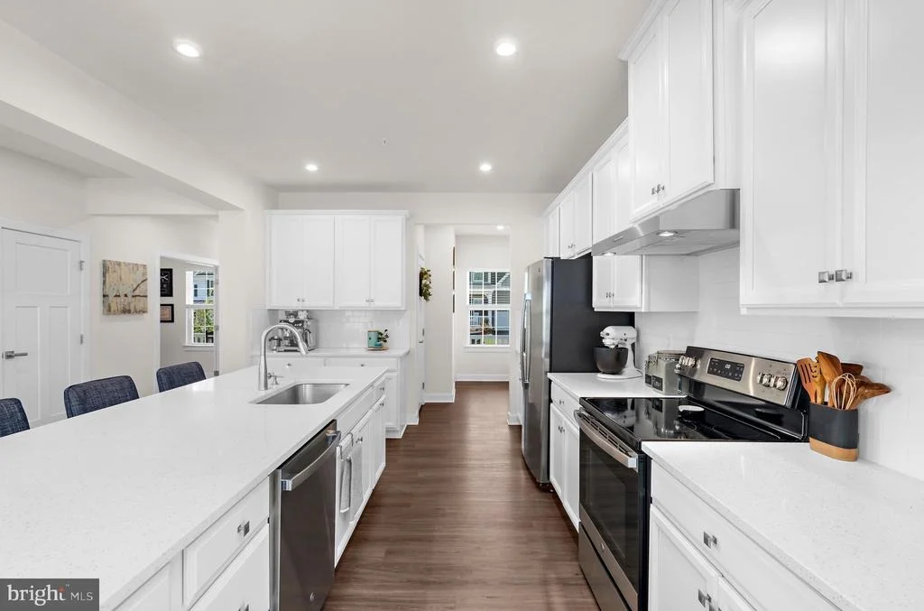 Photo of 8308 LEGACY CIRCLE