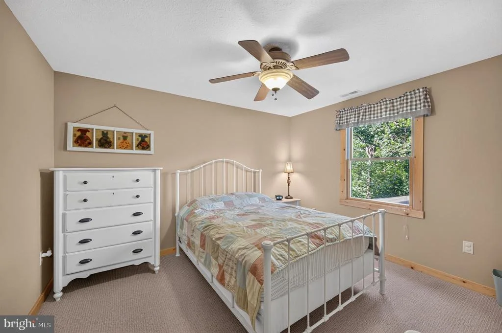 Photo of 14 VICKIE WAY