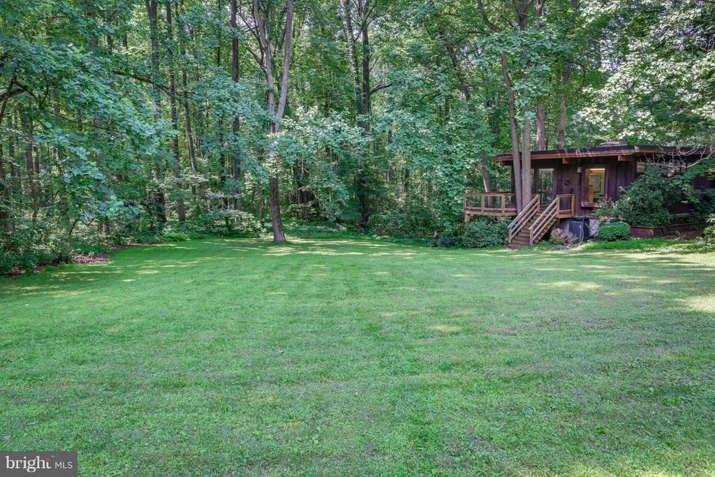 Photo of 4852 TEN OAKS ROAD