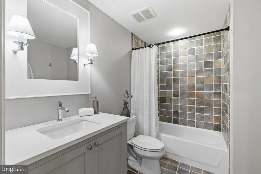 Photo of 3137 BLENDON ROAD
