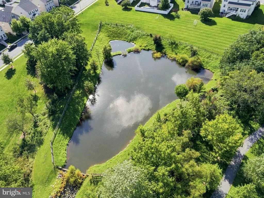 Photo of 2124 CAISSON ROAD