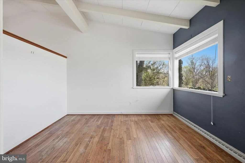 Photo of 2517 FIVE POINTS ROAD