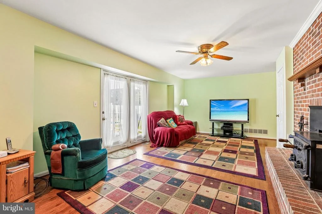 Photo of 2215 CHEROKEE DRIVE