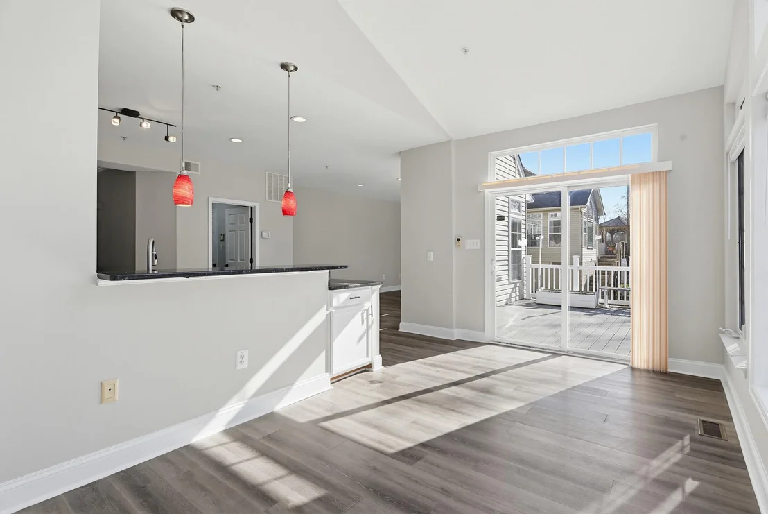 Photo of 14603 FARNHAM LANE