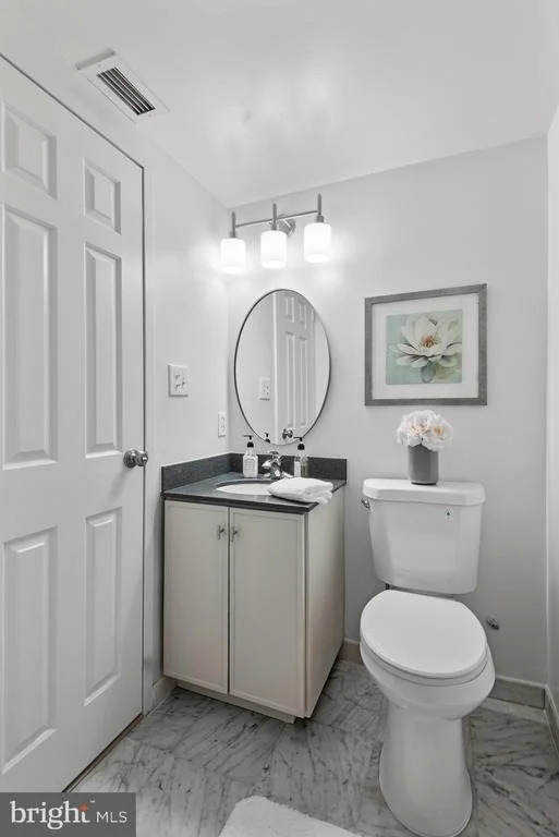 Photo of Unit 602B at 11600 STONEVIEW SQUARE