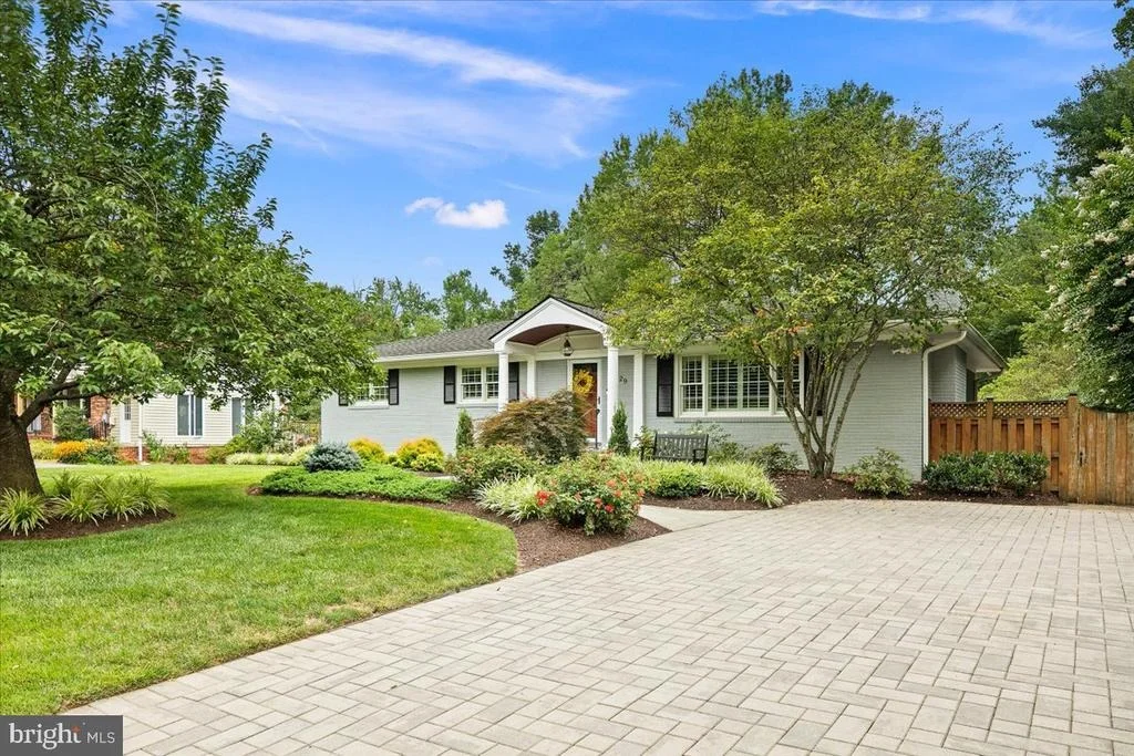 Photo of 4429 NEPTUNE DRIVE