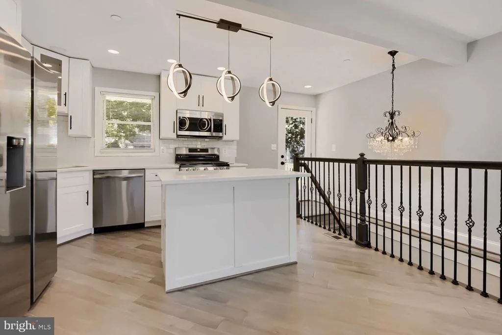 Photo of 105 ROSECREST DRIVE