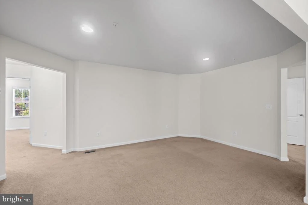 Photo of 9613 MANOR OAKS VIEW