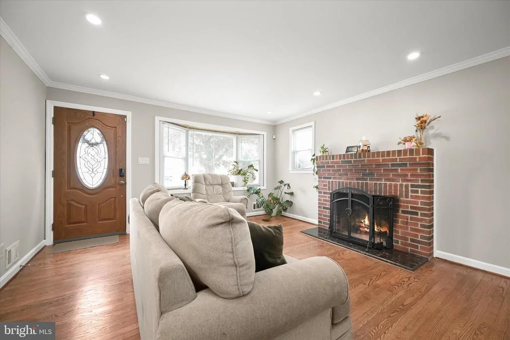 Photo of 7403 LOCUST DRIVE