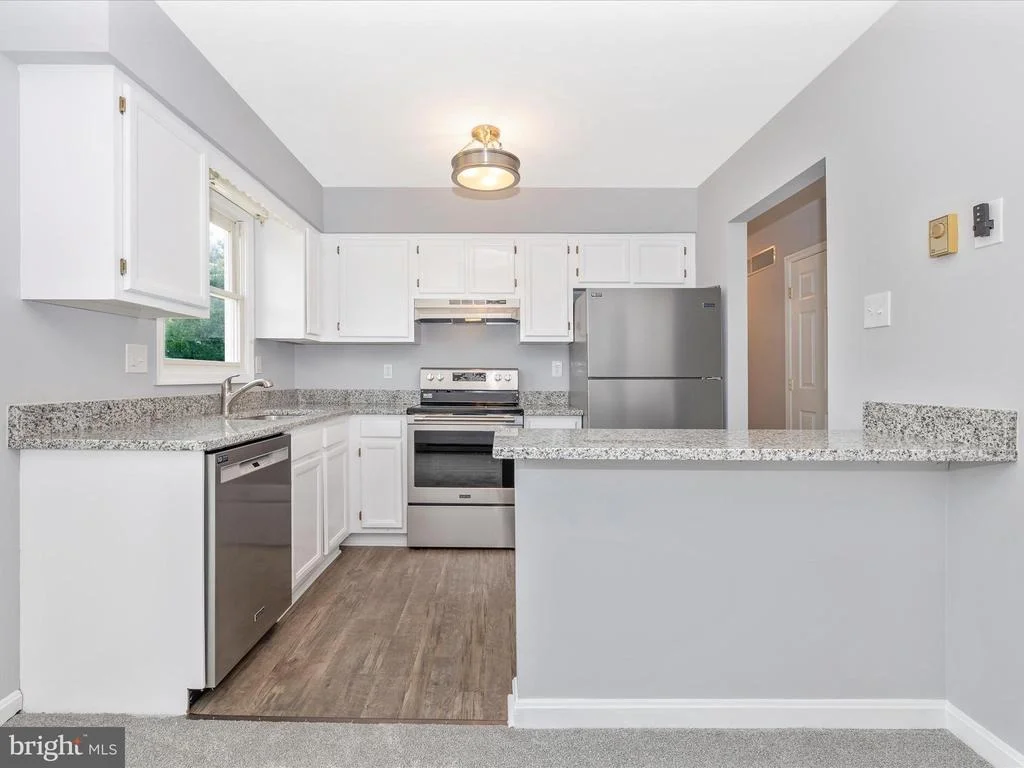 Photo of 1589 SMILEY DRIVE